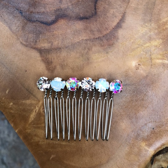 White Opal, Aurora Borealis + Classic Clear Crystal Hair Comb - Picture 9 of 10